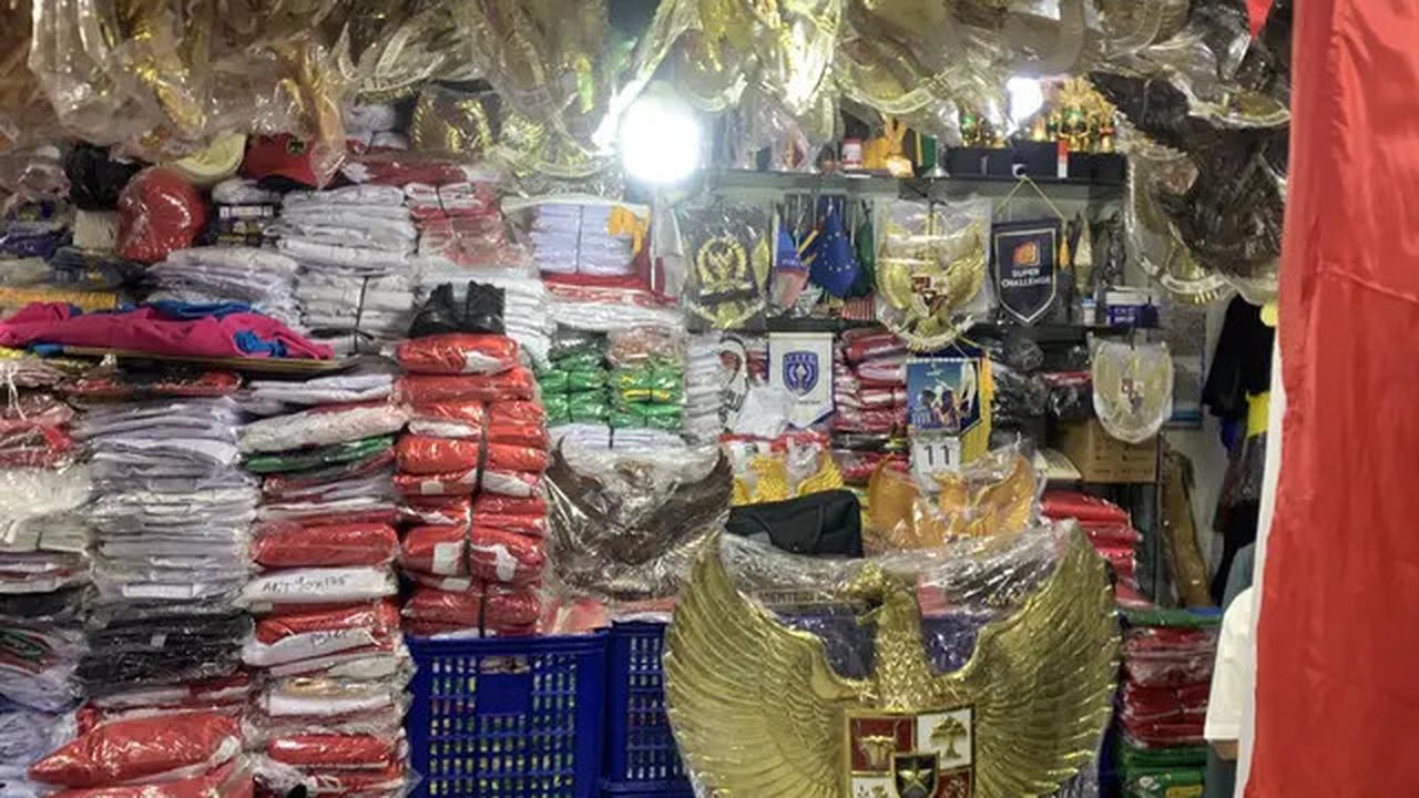 Pilu Pedagang Pasar Senen Jelang HUT RI, Omzet Anjlok 70%