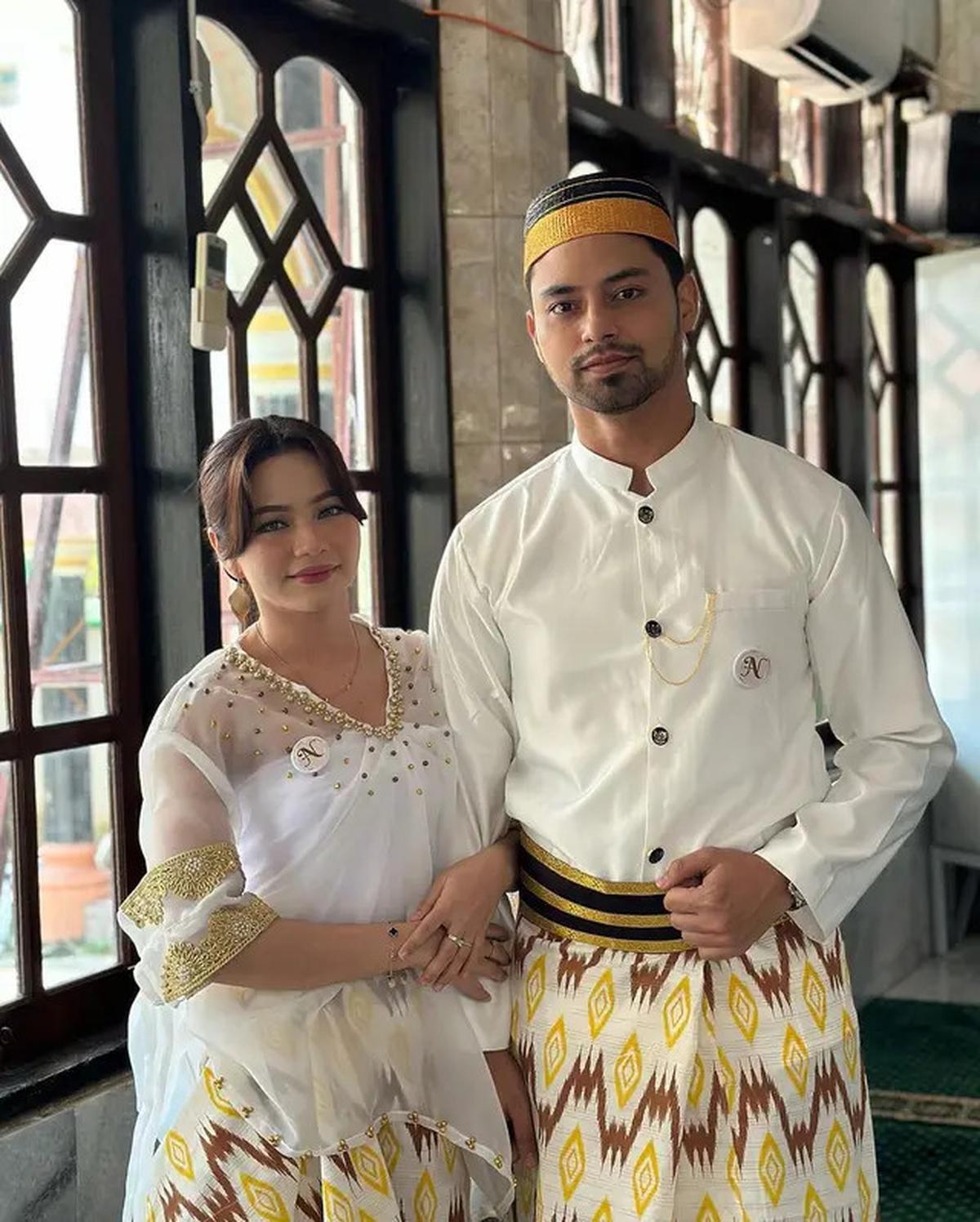 7 Potret Pedangdut di Pernikahan Nia LIDA, Lady Rara dan Melly Lee Jadi Bridesmaid