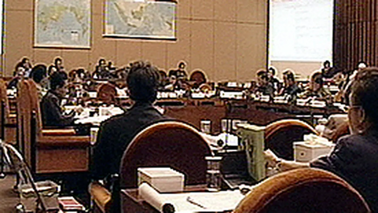 060904dRapat.jpg