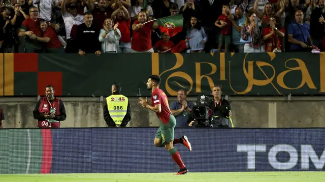 Foto: Cristiano Ronaldo Absen Akibat Akumulasi Kartu Kuning, Timnas Portugal Bantai Luksemburg di Kualifikasi Euro 2024