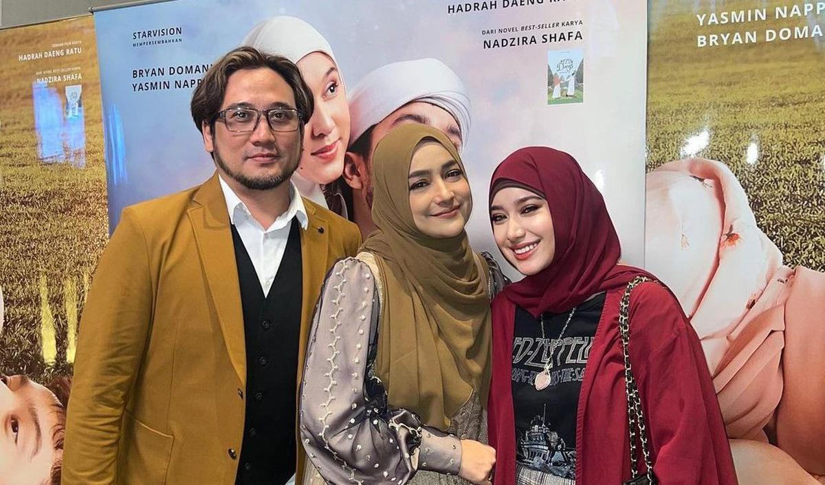 Kalau dilihat dari wajahnya, Tengku Syaira Anataya emang mirip banget sama ibunya.