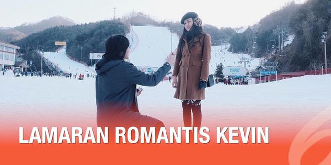 VIDEO: Lamaran Romantis Kevin Aprilio Bikin Memes Menangis