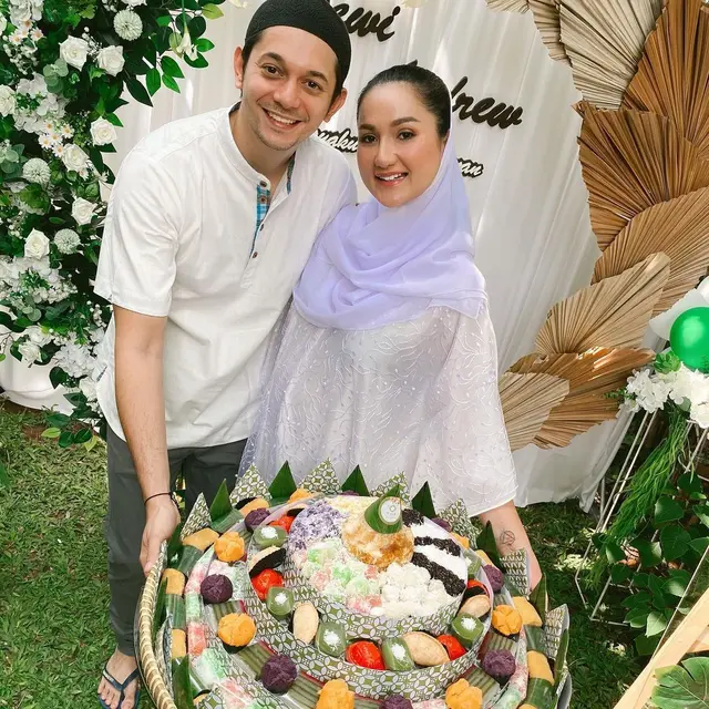 6 Momen Syukuran 4 Bulan Kehamilan Istri Andrew Andika, Penuh Kebahagiaan