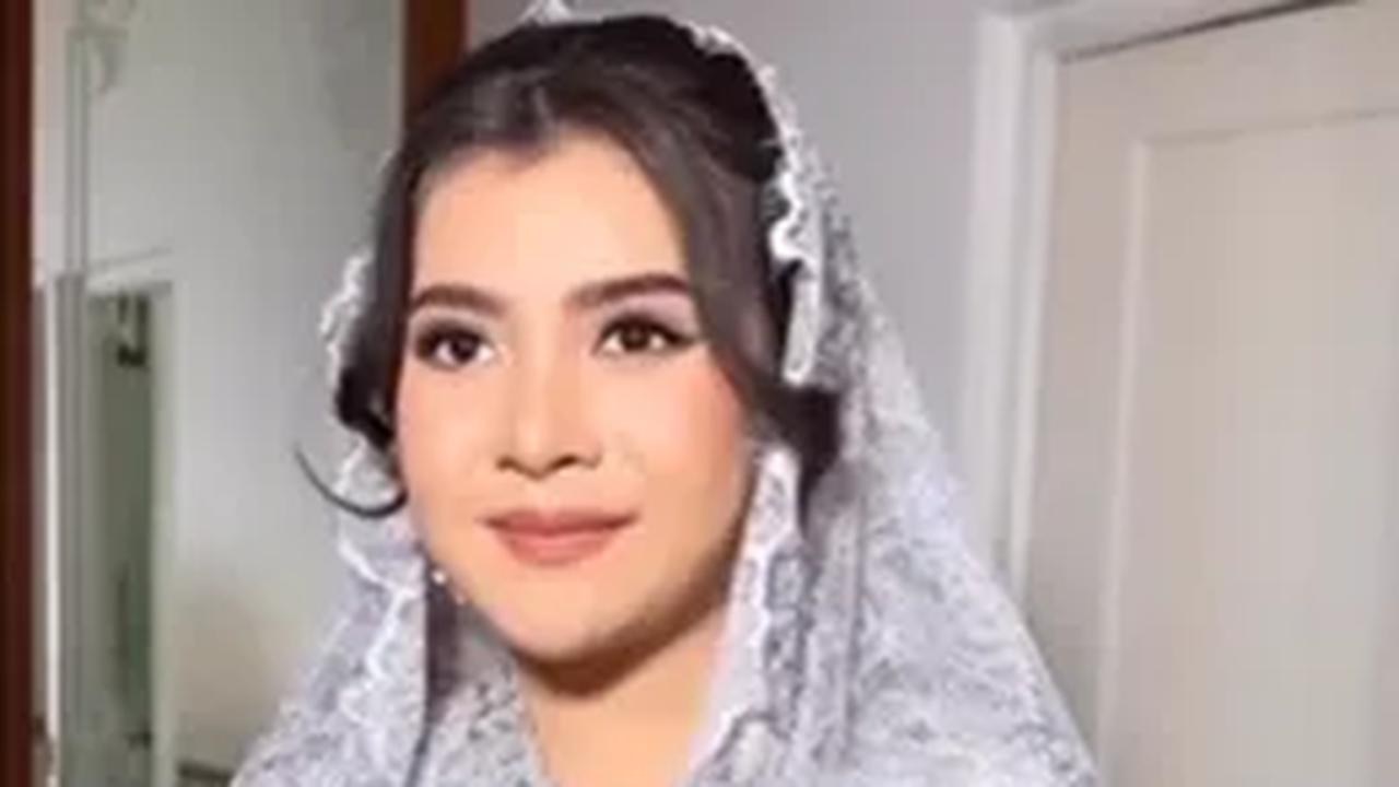 Putri bungsu mantan Ketua Mahkamah Konstitusi Anwar Usman, Sheila Anwar diketahui akan menggelar acara pernikahan.