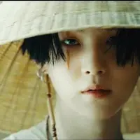 Sisipkan pidato kontroversial di salah satu lagunya, agensi minta maaf atas nama Suga BTS.