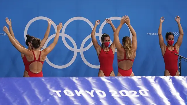 Pelamasan Otot Para Atlet Olimpiade Sebelum Berlaga