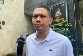DJ Donny Lapor Polisi Diteror Bangkai Ayam Hingga Bom Molotov. (Liputan6.com/Ady Anugrahadi)