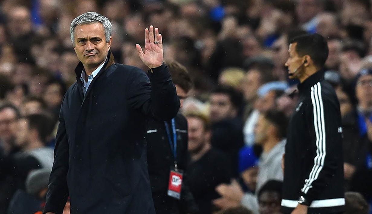 Chelsea Vs Dynamo Kiev, Rabu (4/11/2015). Bermain di kandang The Blues saat itu hanya mampu menang tipis 2-1 melawan klub asal Ukraina. (AFP/Ben Stansall)