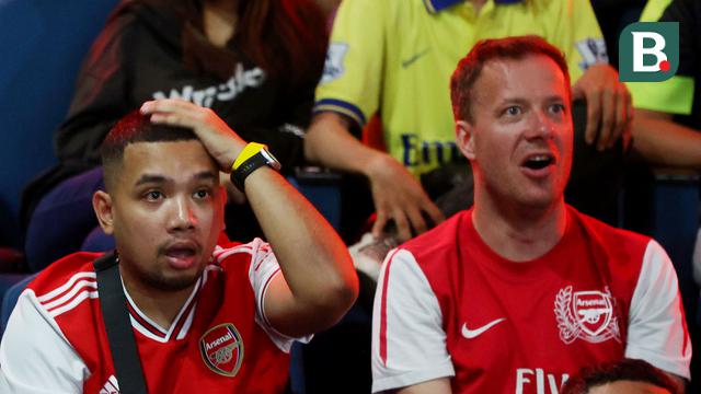 Foto: Kecewa Massal Fans Arsenal saat Acara Roaring Night, The Gunners Gagal Lagi Jadi Juara Liga Inggris