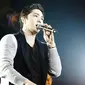 Netizen menuntut Kangin mundur dari boyband yang membesarkan namanya, Super Junior.
