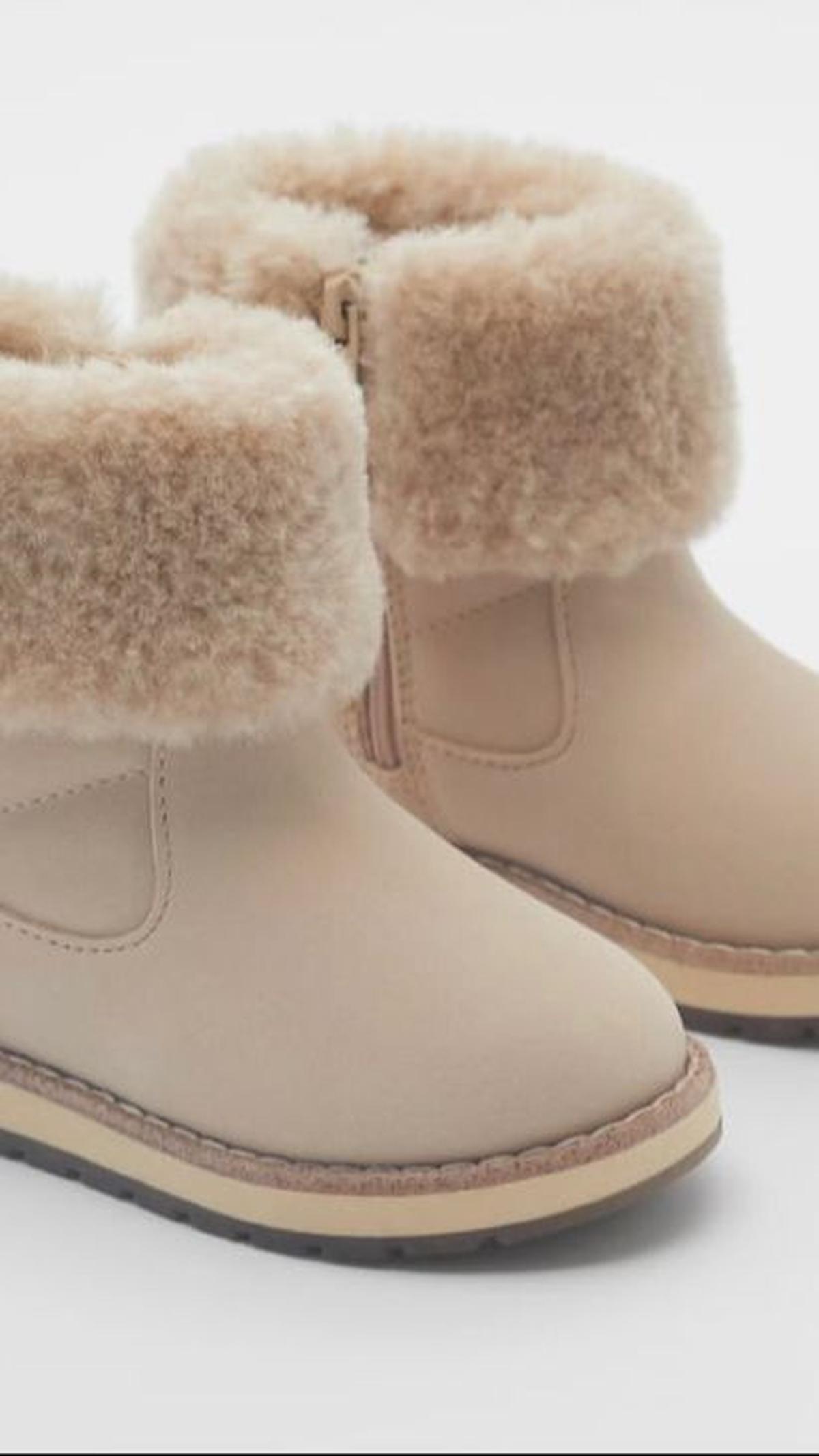 <b>Sepatu untuk Hangout dengan Model Kekinian</b>