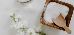 Memilih jenis garam yang tepat ternyata bisa memengaruhi rasa, tekstur, hingga hasil akhir masakan. [Dok/Pexels.com/Tara Winstead].