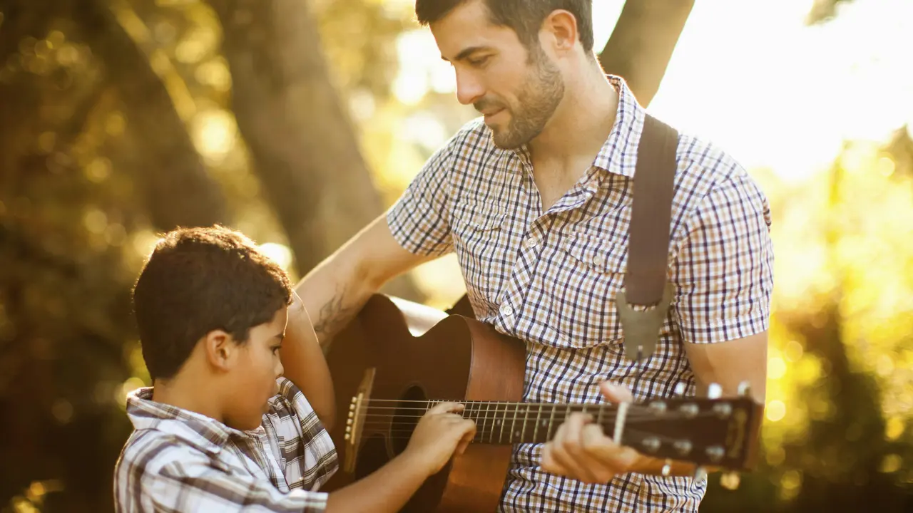 Rayakan Hari Ayah dengan 6 Lagu Cinta untuknya