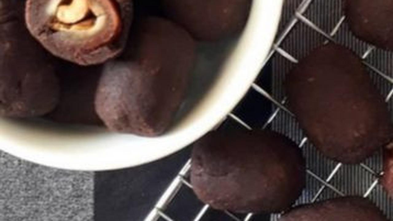 8. Resep Nastar Kekinian Cokelat Kurma Mete<br>
