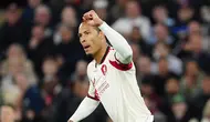 Pertemuan dengan Xavi Menjadi Sinyal Bahaya, Virgil van Dijk Terancam Pergi dari Liverpool?