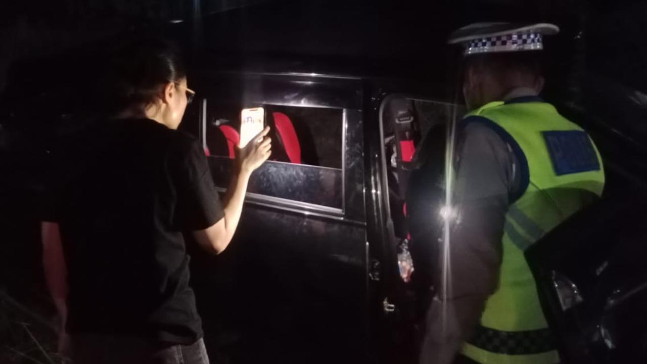 Mobil Toyota Calya Terobos Perlintasan Kereta Api Tanpa Palang di Simalungun, Tiga Orang Tewas