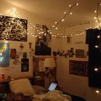 20 Benda yang Dijamin Bakal Bikin Kamar Tidurmu Makin Nyaman