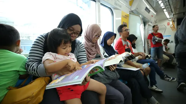 Kampanye KeREADta Sukses Digelar di MRT Jakarta