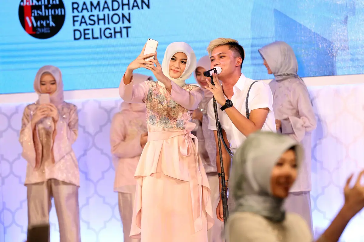 [Bintang] Rizky Febian