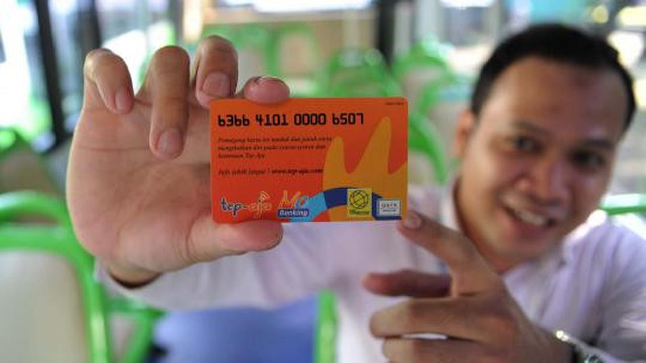 Fauzi Bowo luncurkan Kopaja AC dilengkapi wifi