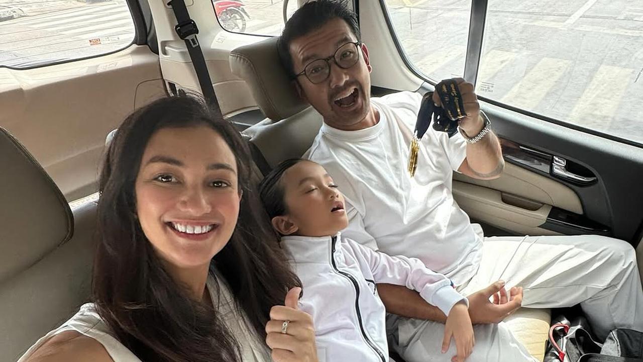 7 Potret Salma Jihane Anak Rio Dewanto dan Atiqah Hasiholan Ikut Kejuaraan Gymnastic di Bangkok, Berhasil Bawa Pulang 4 Medali Emas