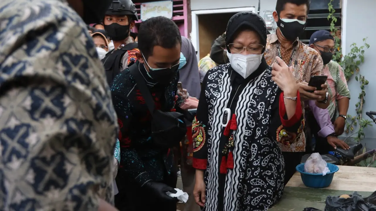 Menteri Sosial Tri Rismaharini