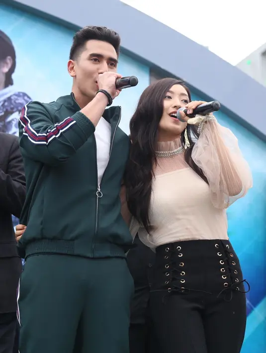 Menjaga sesuatu tentunya lebih susah dibandingkan mendapatkannya. Karenanya menjadi tantangan tersendiri bagi Verrel dan Wilona untuk menjaga kehangatan asmara agar tak bosan. (Nurwahyunan/Bintang.com)