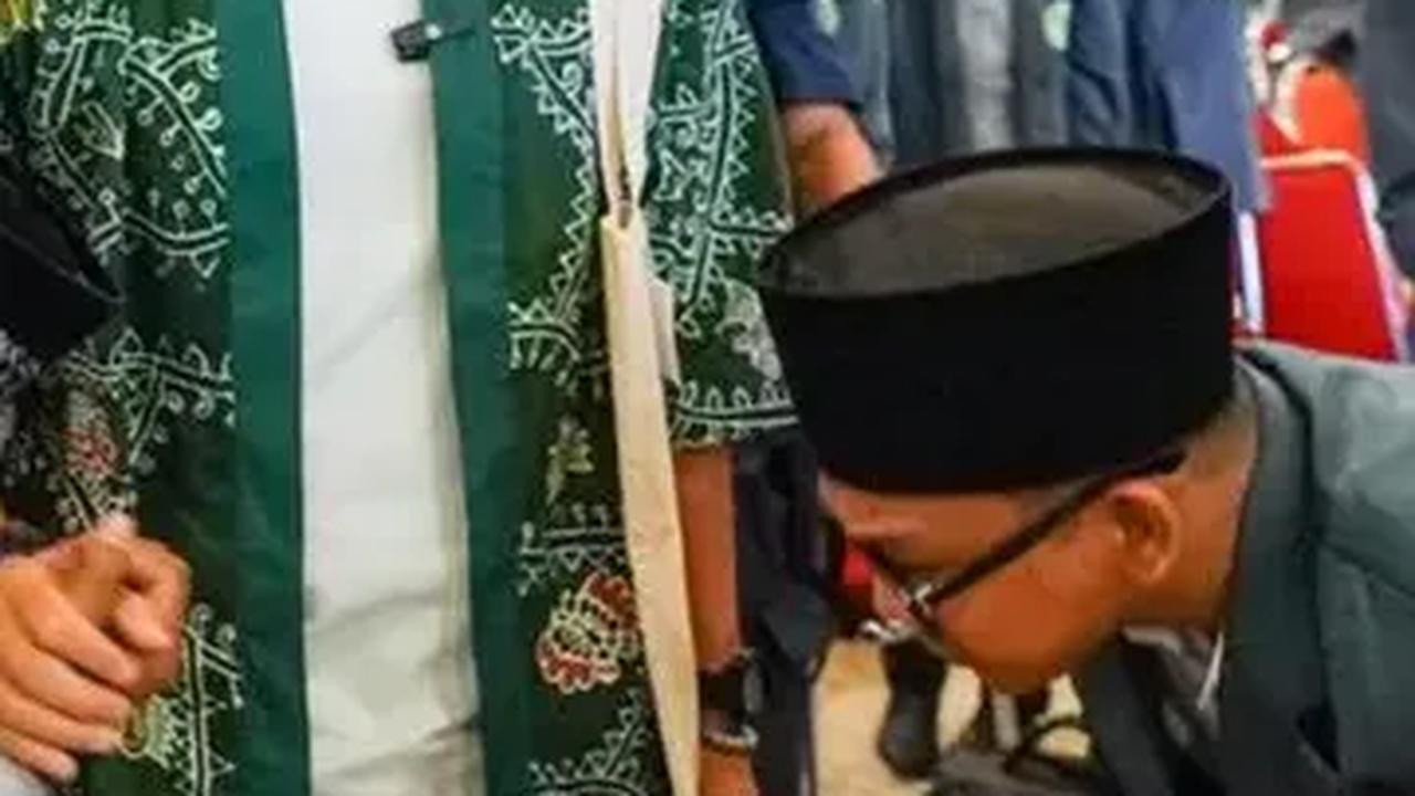 VIDEO: PPP Blak-blakan Peluang Sandiaga Cawapresnya Ganjar, Efek Golkar & PAN Dukung Prabowo