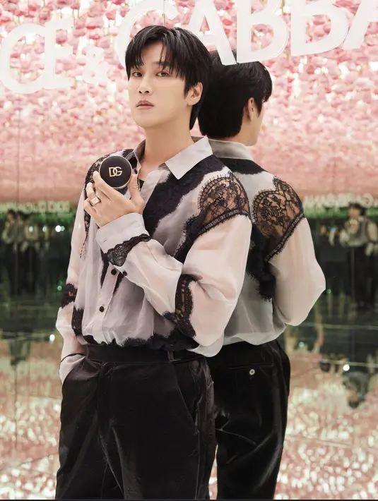 Mun KaYoung, Global Brand Ambassador, hadir bersama para selebriti dan KOL lokal termasuk Aren Yoo, Ki Eunse, Risabae, Irene Kim, Young Hoon dan Hyun Jae (The Boyz), Gaeul (Ive), Lomon, Han Jihyun, Kim Young Dae, Ahn Bohyun, dan Lia (Itzy). [Foto: Dolce&Gabbana]