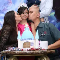 Shafeea Ahmad, anak pasangan Ahmad Dhani dan Mulan Jameela ini baru saja genap berusia enam tahun. Tak heran jika gadis mungil itu meminta hadiah spesial yang saat ini tengah digemari anak sepantarannya. (Nurwahyunan/Bintang.com)