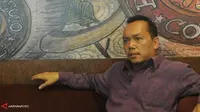Ramadhan Pohan Demokrat: Singapura, <i>Loe Jual Gue Beli</i>