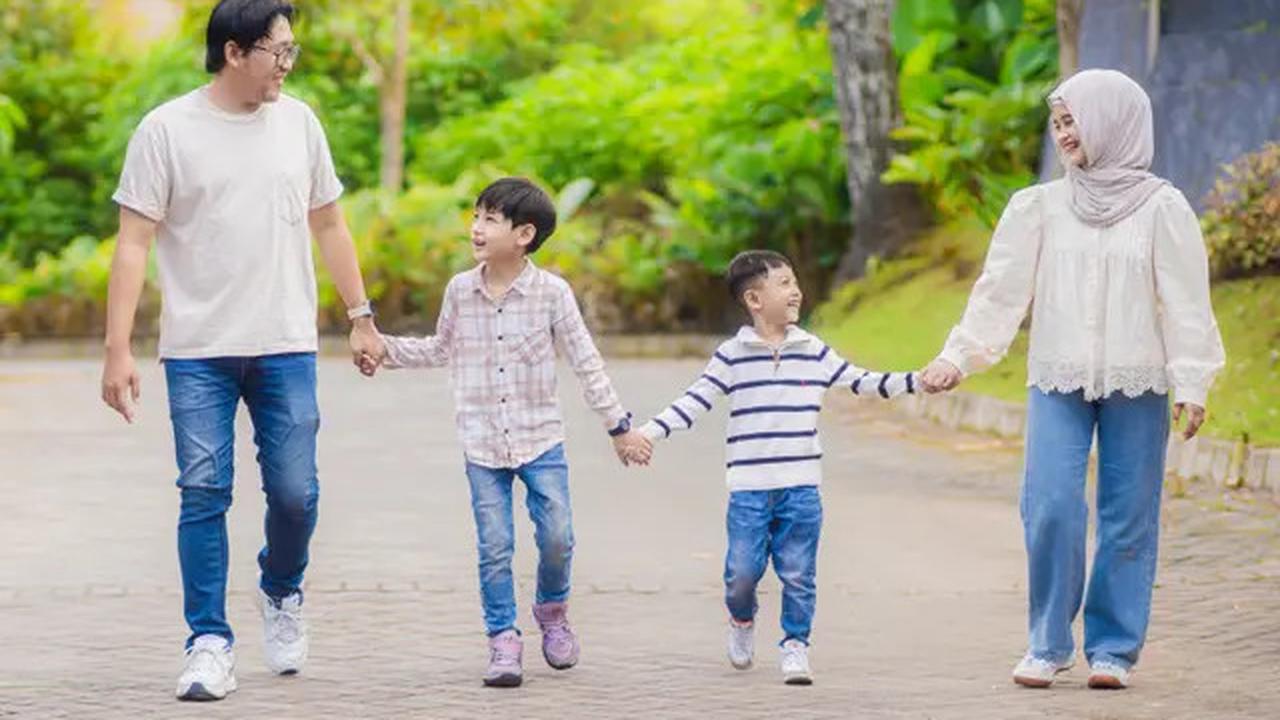 7 Manfaat Membaca Buku Parenting meski Belum Menikah