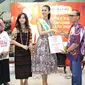 Mustika Ratu bersama Miss International 2017 Kevin Lilliana Meriahkan Car Free Day ( CFD) dengan Senam Zumba dan Jumpa Penggemar