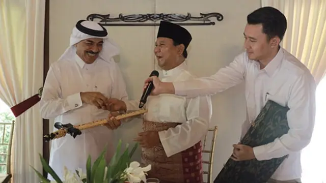 7 Pesona Ridwan Dhani, Sekertaris Pribadi Prabowo yang Bikin Meleleh