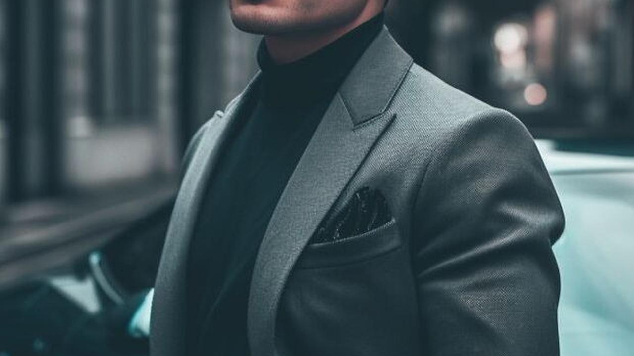 10. Beberapa penggemar ingin Henry Golding menjadi James Bond berdarah Asia yang pertama.
