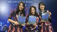 Suasana peluncuran buku berjudul 'Laptime JKT48: Lima Tahun Penuh Cerita' di Gramedia Matraman, Jakarta, Jumat (17/3). (Liputan6.com/Herman Zakharia)