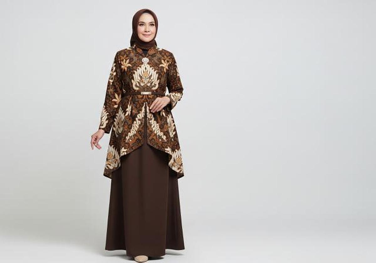 7 Model Gamis Batik Blazer Panjang yang Elegan untuk Acara Resmi