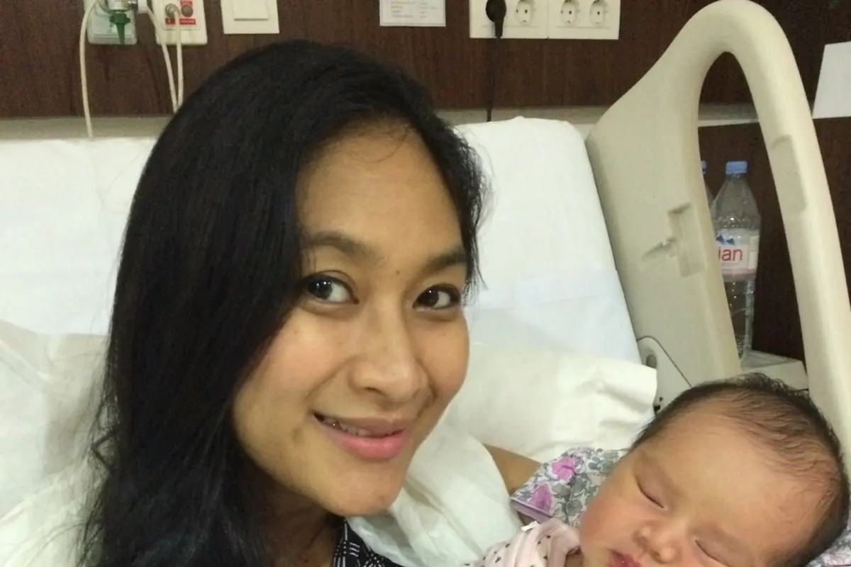 Happy Salma dan anaknya, Tjokorda Sri Kinandari Kerthyasa