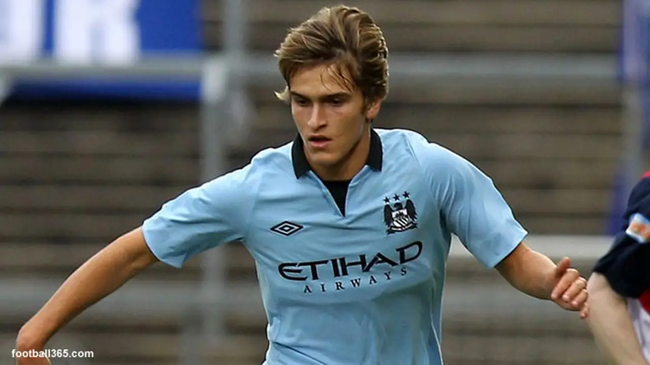 dennis-suarez-130808a.jpg