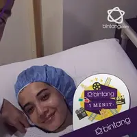 Zaskia Sungkar baru saja selesai menjalani operasi di Malaysia. Istri Irwansyah ini mengidap endometriosis dan fibroid.