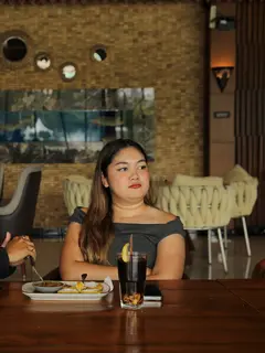 Sikap 8 Zodiak yang Efektif dalam Meredakan Emosi Pasangan./Copyright Fimela/Adrian Putra