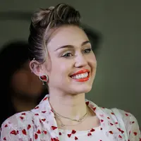 Jika penggemar Miley Cyrus, kamu pasti terkejut karena penyanyi favoritemu itu menghapus seluruh fotonya di Instagram. (Isaac Brekken  GETTY IMAGES NORTH AMERICA  AFP)