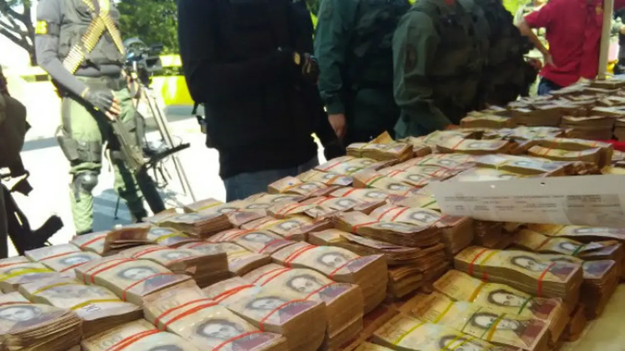 Uang Venezuela (0)