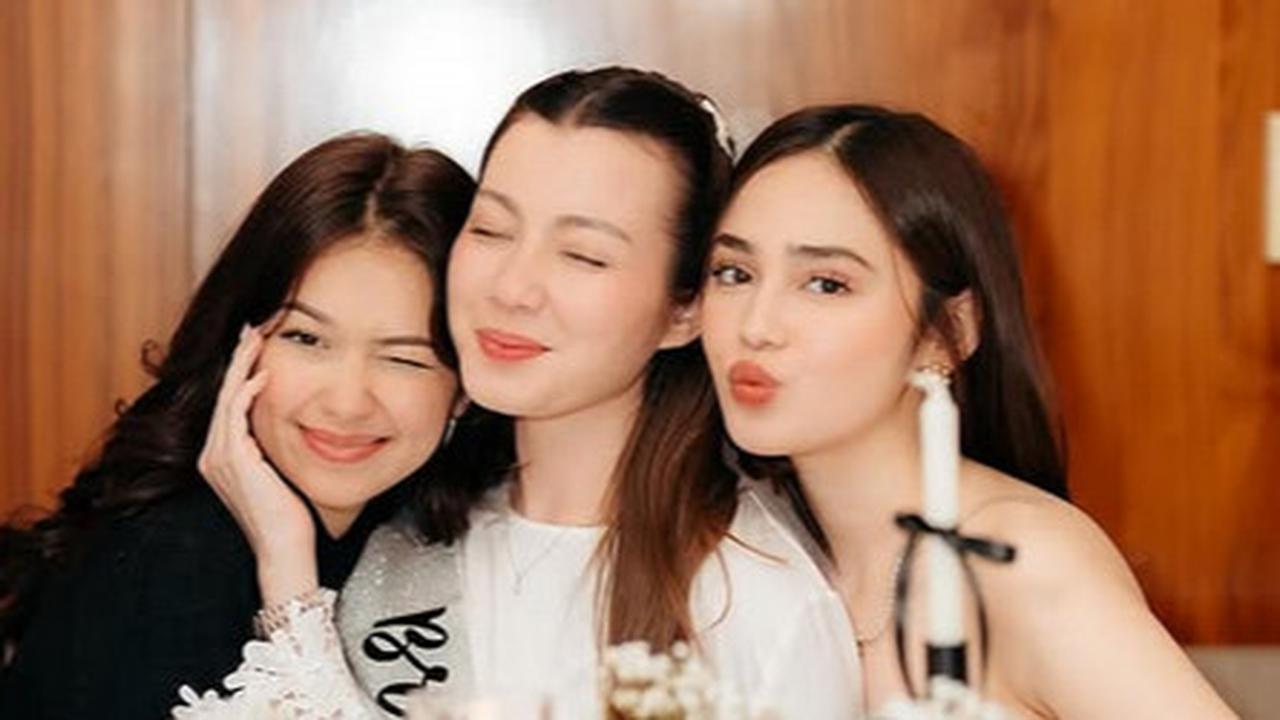 5 Potret Bridal Shower Haviza Devi Anjani Bareng Bestie, Ada Rebecca Klopper Hingga Syifa Hadju