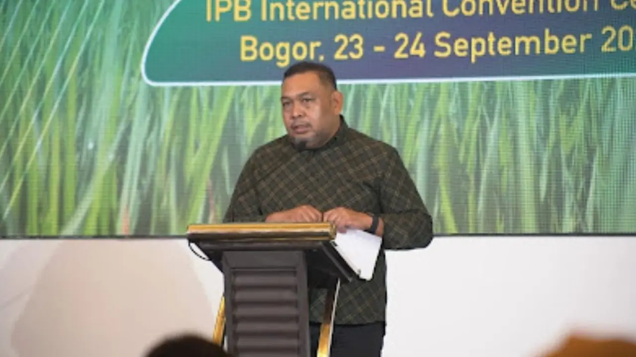 Direktur Pemasaran Pupuk Indonesia Holding Company (PIHC) Tri Wahyudi Saleh