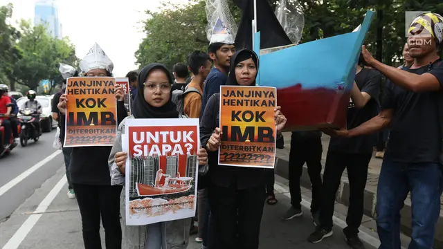 Tolak IMB Reklamasi, Massa Gelar Aksi Jalan Mundur ke Balai Kota