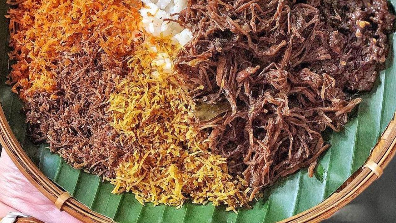 Mengulik Kuliner Nasi Krawu Khas Gresik