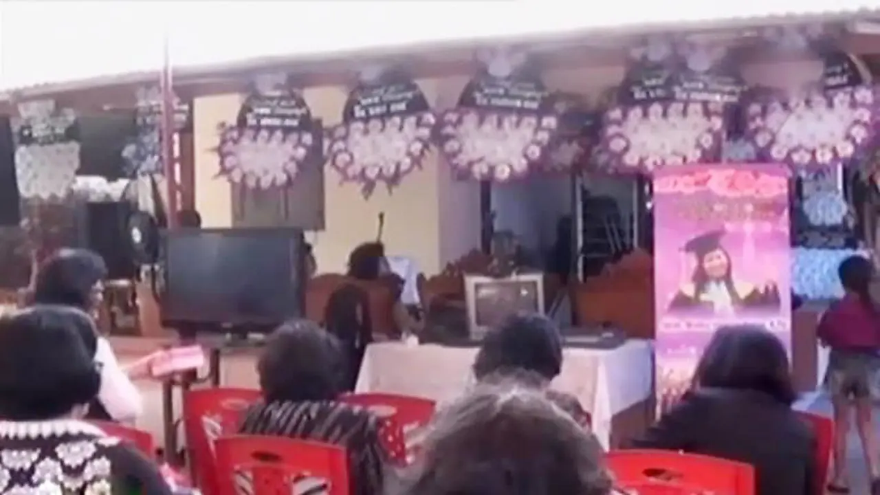 20151028-Karaoke Inul-Manado