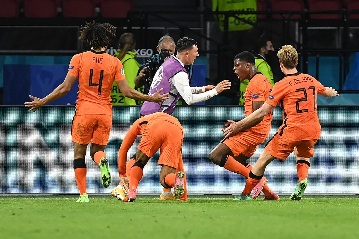 Belanda vs Ukraina