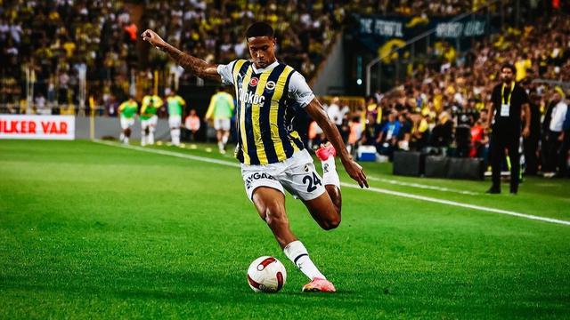 Jayden Oosterwolde - Fenerbahce